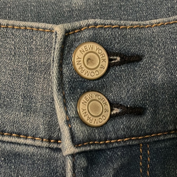 Jeans - Picture 3 of 4